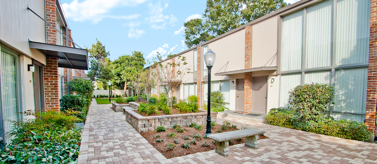 Registry Apartments in Metairie, LA Studio, 1 & 2 Bedroom Apartments